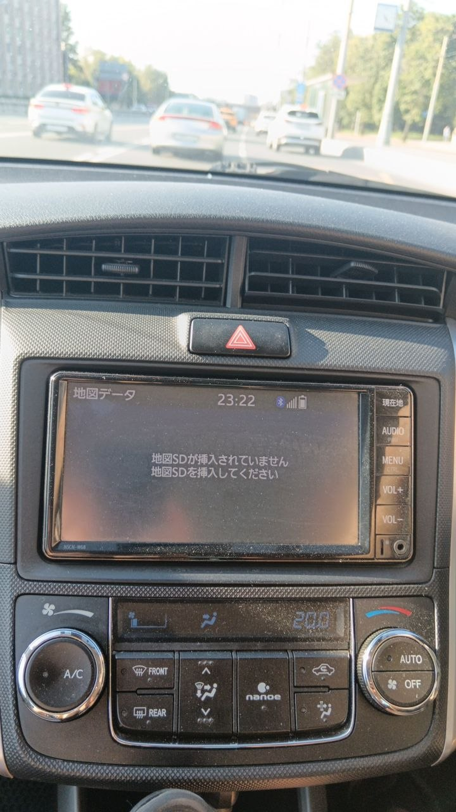 Экран Toyota: нет загрузочной microSD